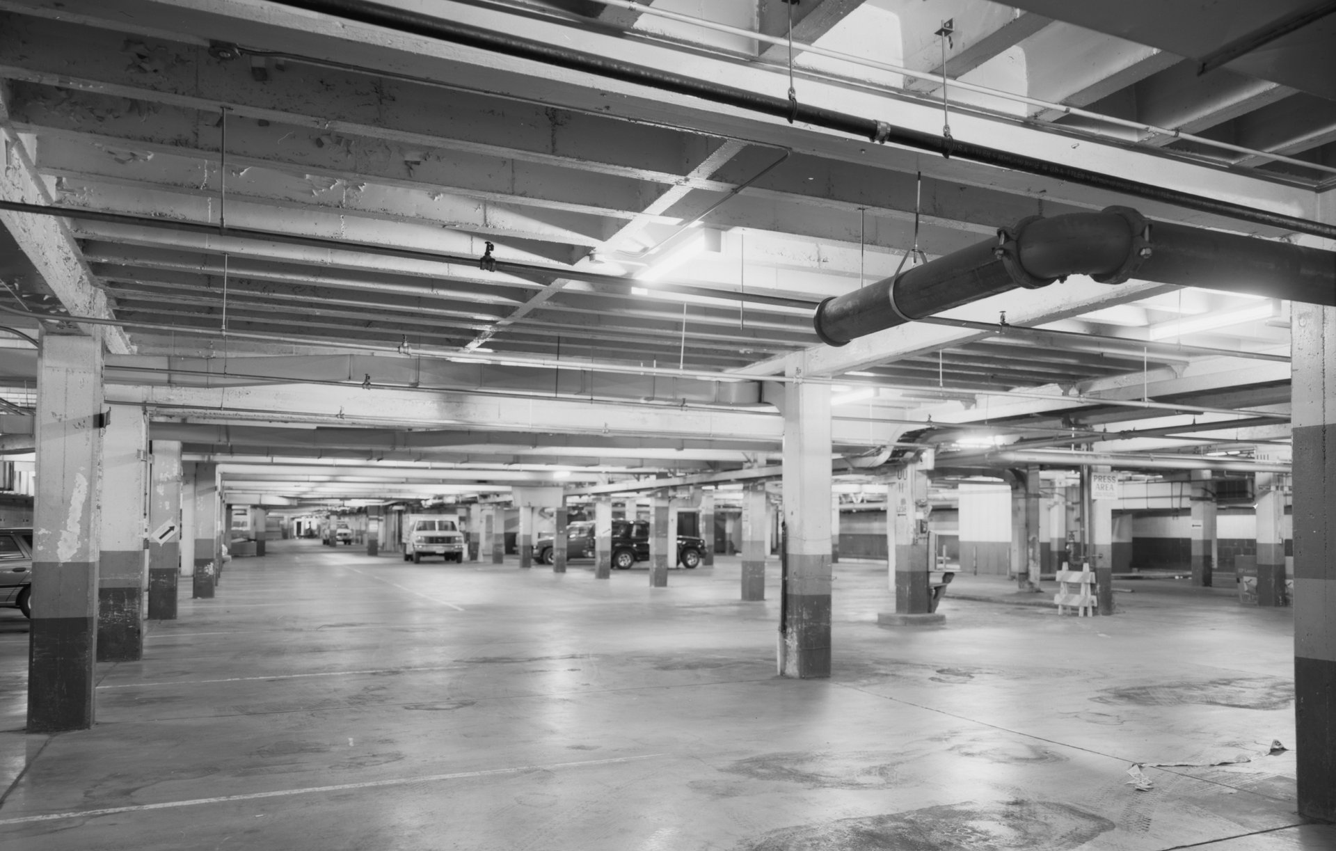 Parking garage