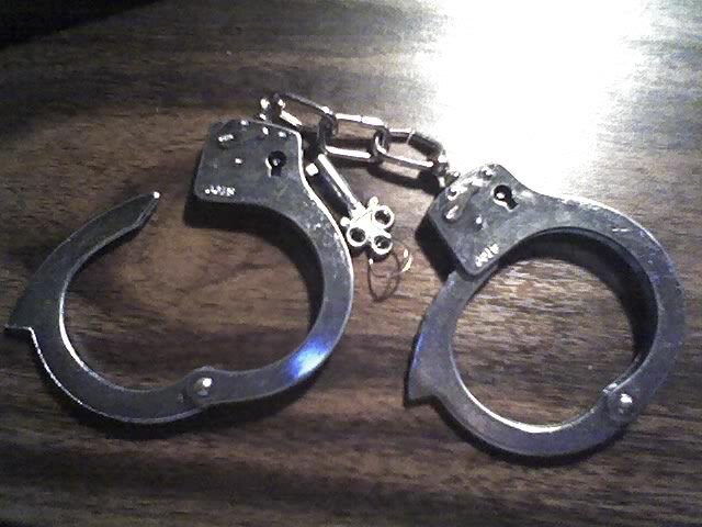 Handcuffs_Credit MIKE