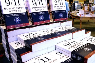 9/11 Commission Report hits the bookshelves