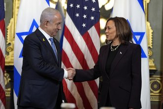 Kamala Harris shakes hands with Israeli Prime Minister Benjamin Netanyahu