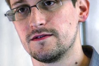 Edward_Snowden-2