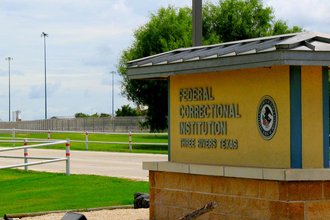 A photo of a Federal Correctional Institution in Three Rivers, Texas